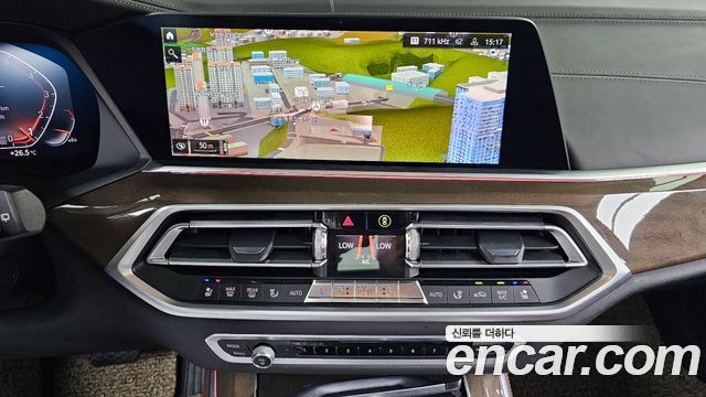 BMW X5 2021 — photo 19