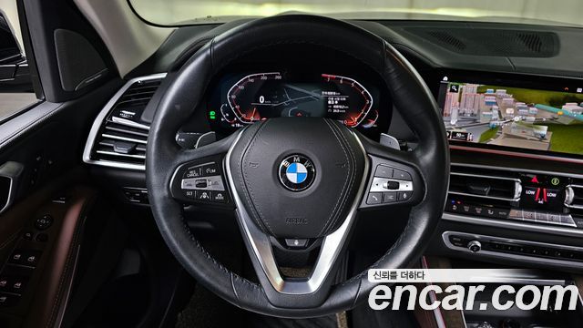 BMW X5 2021 — photo 20
