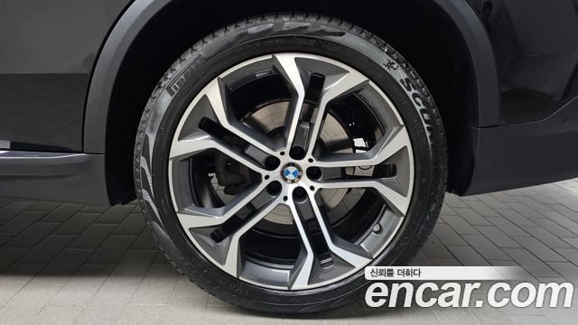 BMW X5 2021 — photo 7