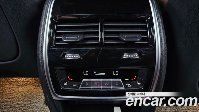 BMW X5 2021 — photo 36