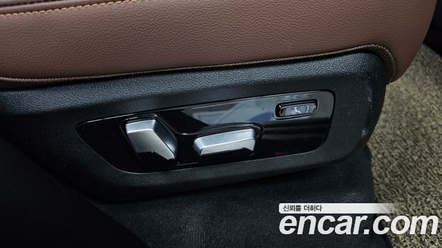 BMW X5 2021 — photo 39