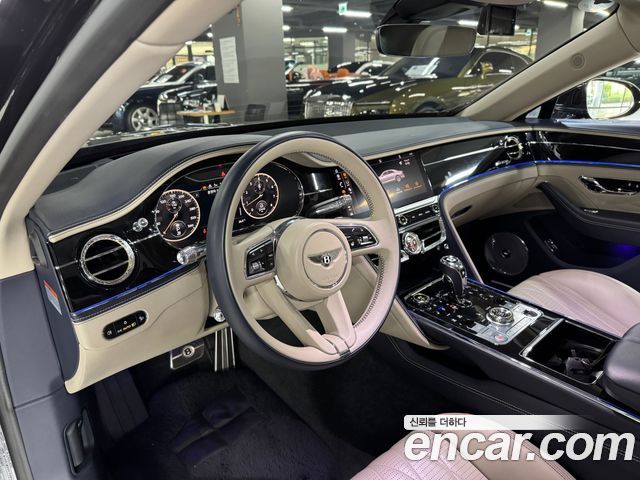 Bentley Flying Spur 2023 — photo 4
