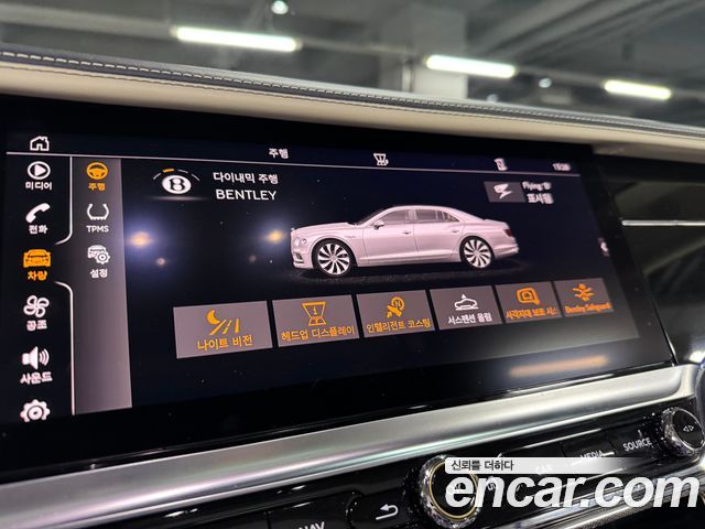 Bentley Flying Spur 2023 — photo 11