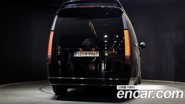 Hyundai Staria 2022 — photo 4