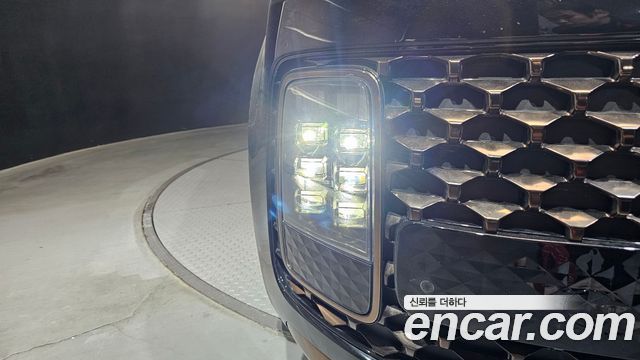 Hyundai Staria 2022 — photo 8