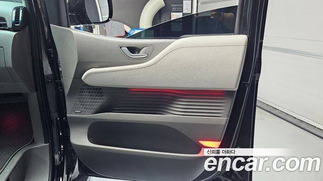 Hyundai Staria 2022 — photo 14
