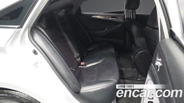 Hyundai Sonata 2014 — photo 12