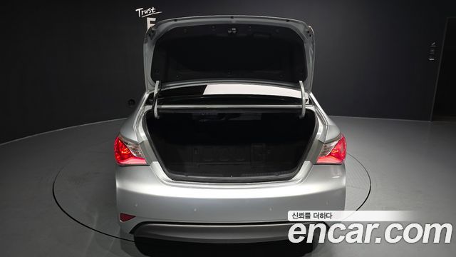 Hyundai Sonata 2014 — photo 20