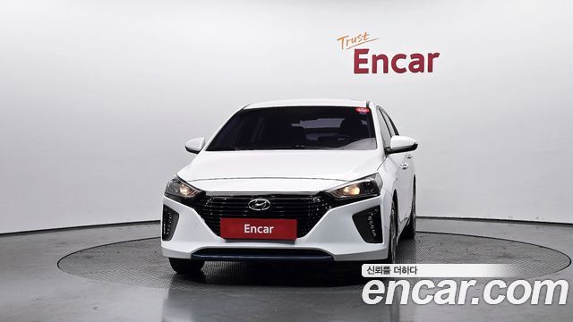 Hyundai Ioniq 2016 — photo 3
