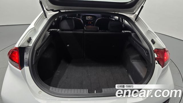 Hyundai Ioniq 2016 — photo 20