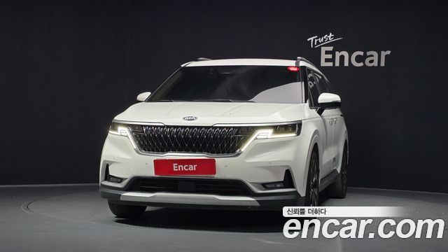 Kia Canival 2021 — photo 3