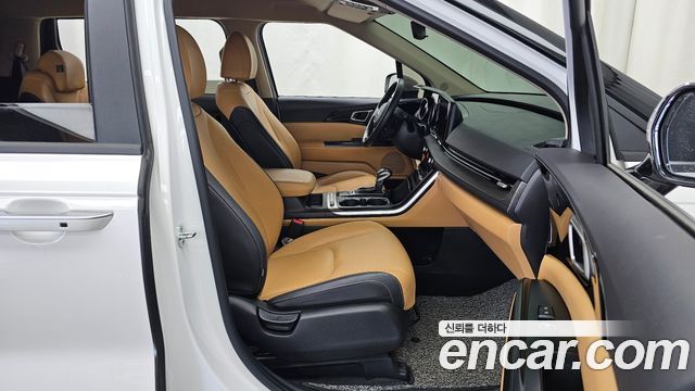 Kia Canival 2021 — photo 11