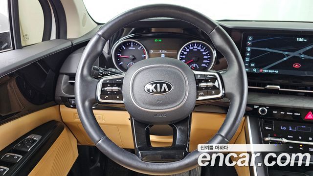 Kia Canival 2021 — photo 13