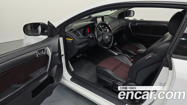Kia Porte 2013 — photo 10
