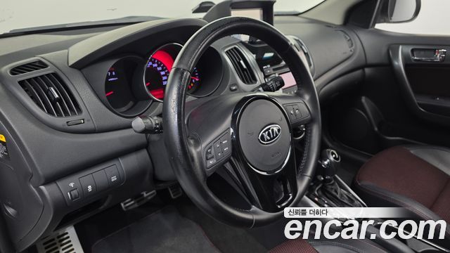 Kia Porte 2013 — photo 16