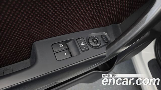 Kia Porte 2013 — photo 18