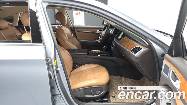 Hyundai Genesis 2014 — photo 11