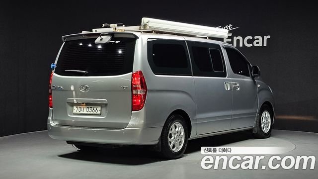 Hyundai Starex 2015 — photo 2