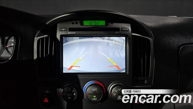 Hyundai Starex 2015 — photo 12
