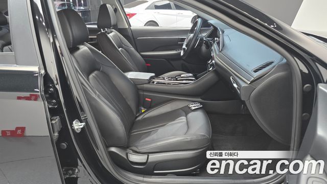 Hyundai Sonata 2021 — photo 11