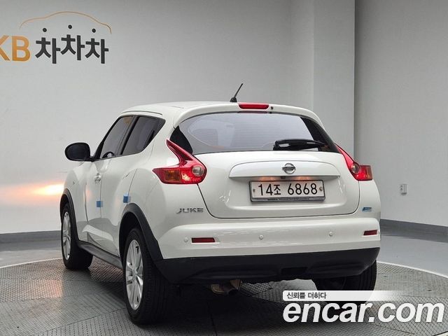 Nissan Juke 2014 — photo 2