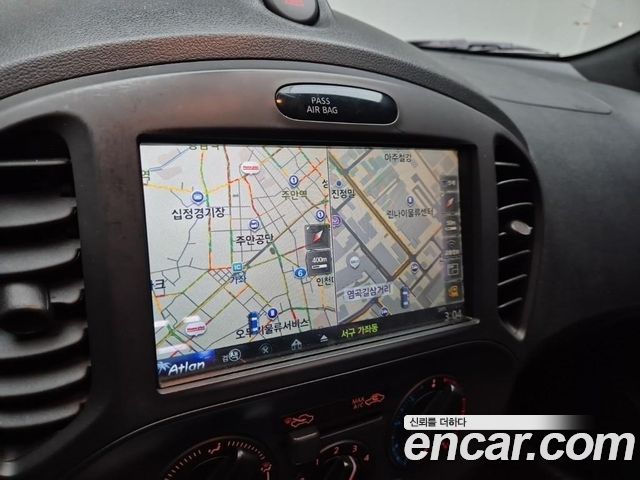 Nissan Juke 2014 — photo 11