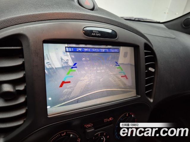 Nissan Juke 2014 — photo 12