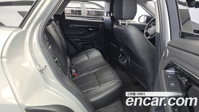 Land Rover Range Rover Evoque 2020 — photo 18