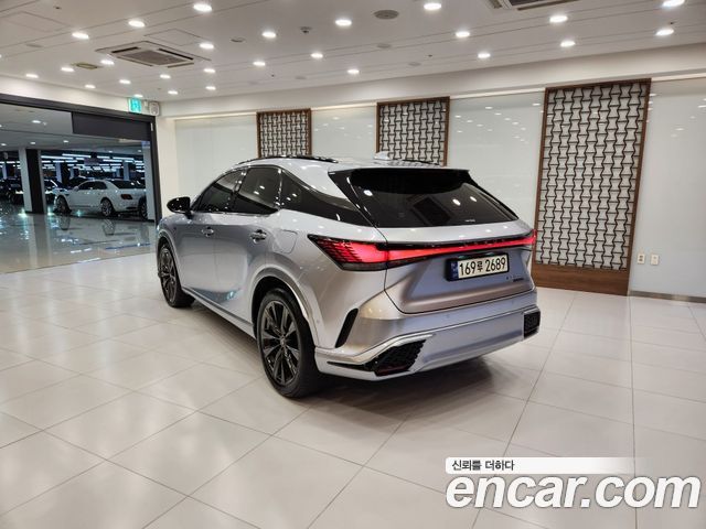 Lexus RX 2024 — photo 2