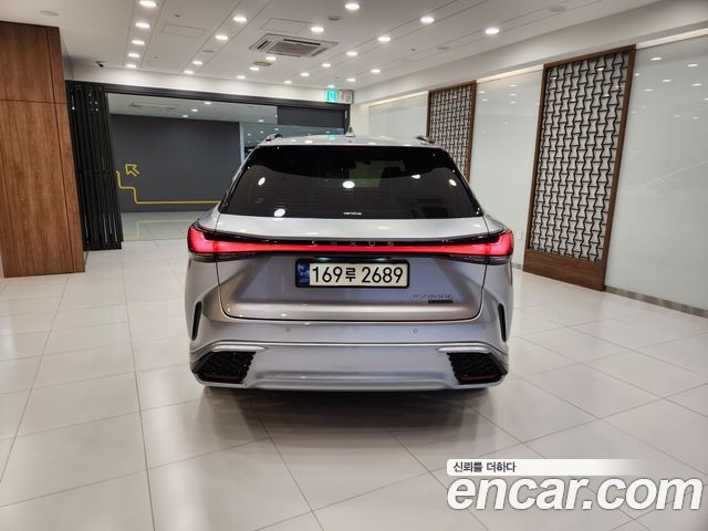 Lexus RX 2024 — photo 4