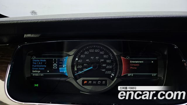 Ford Taurus 2015 — photo 8