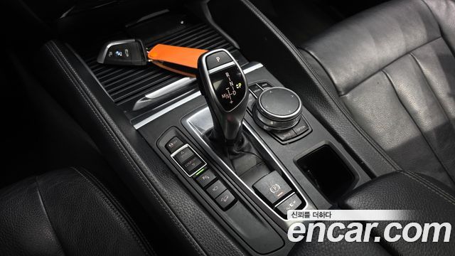 BMW X6 2017 — photo 9