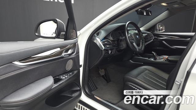BMW X6 2017 — photo 10