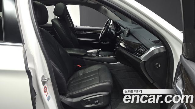 BMW X6 2017 — photo 12