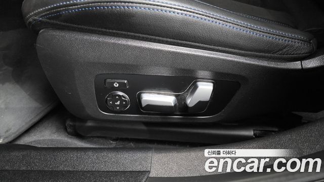 BMW 3-Series 2022 — photo 29
