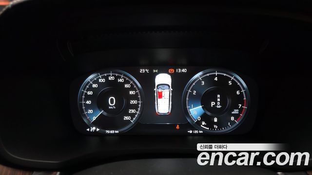 Volvo V60 2021 — photo 11
