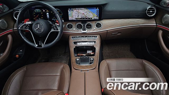 Mercedes-Benz E-Class 2021 — photo 10
