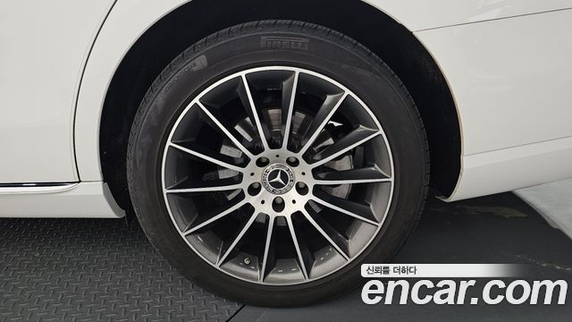 Mercedes-Benz E-Class 2021 — photo 7