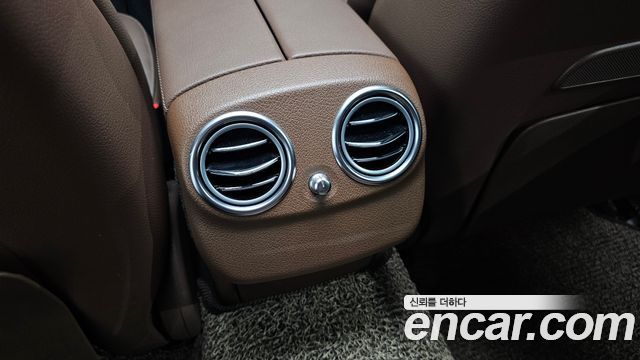 Mercedes-Benz E-Class 2021 — photo 31