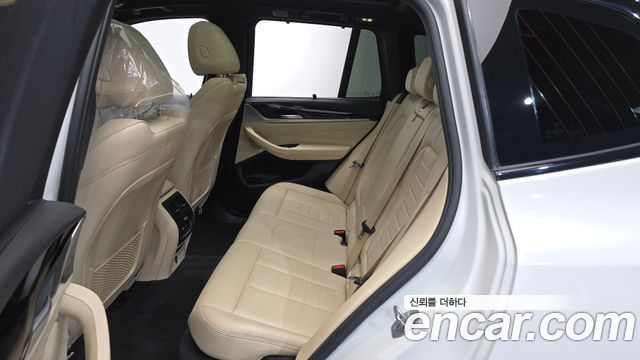 BMW X3 2019 — photo 17