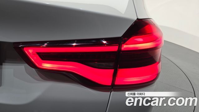 BMW X3 2019 — photo 9