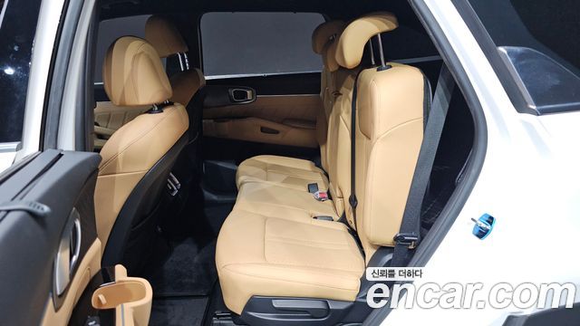Kia Sorento 2021 — photo 16