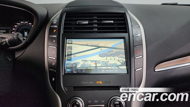 Lincoln MKC 2017 — photo 18