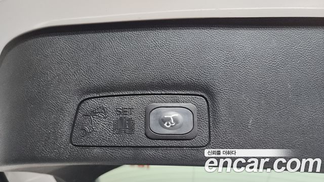 Lincoln MKC 2017 — photo 24