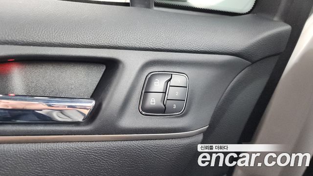 Lincoln MKC 2017 — photo 32