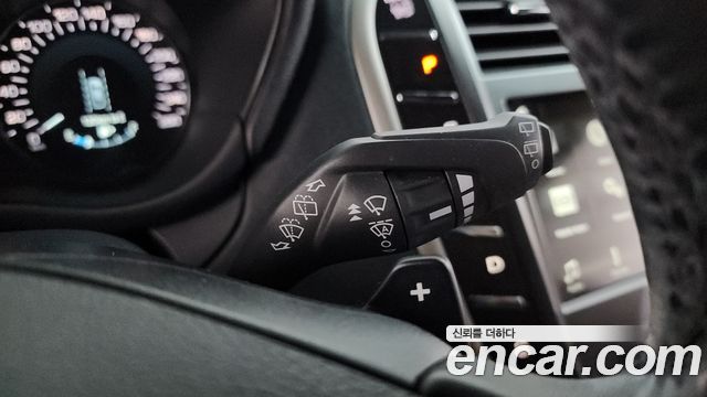 Lincoln MKC 2017 — photo 34