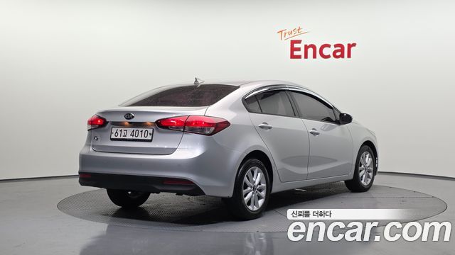 Kia K3 2017 — photo 2