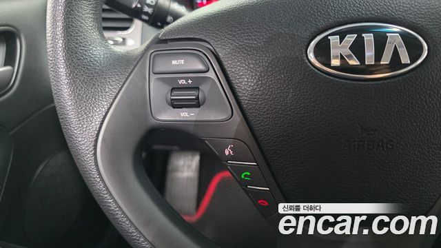 Kia K3 2017 — photo 17