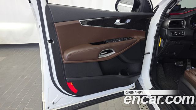 Kia Sorento 2017 — photo 14