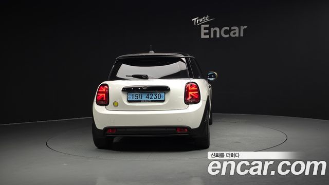 Mini Cooper 2024 — photo 4